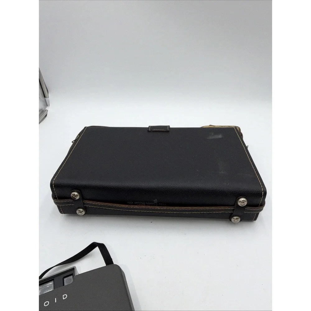 VINTAGE POLAROID LAND CAMERA AUTOMATIC 330 IN CASE
